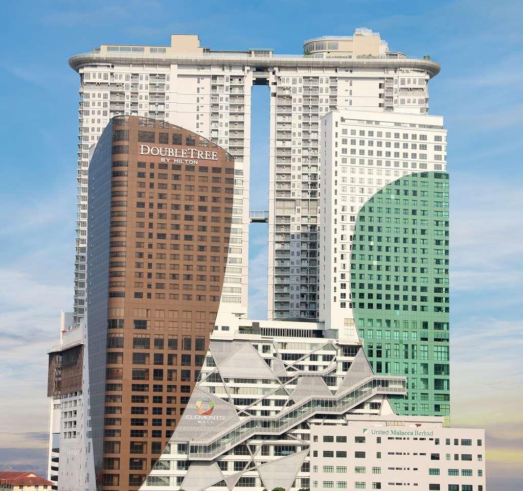 Doubletree By Hilton Melaka Otel Dış mekan fotoğraf The hotel in 2015