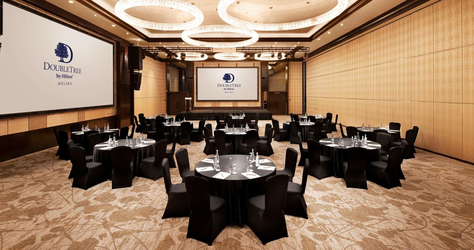 Doubletree By Hilton Melaka Otel Dış mekan fotoğraf The ballroom