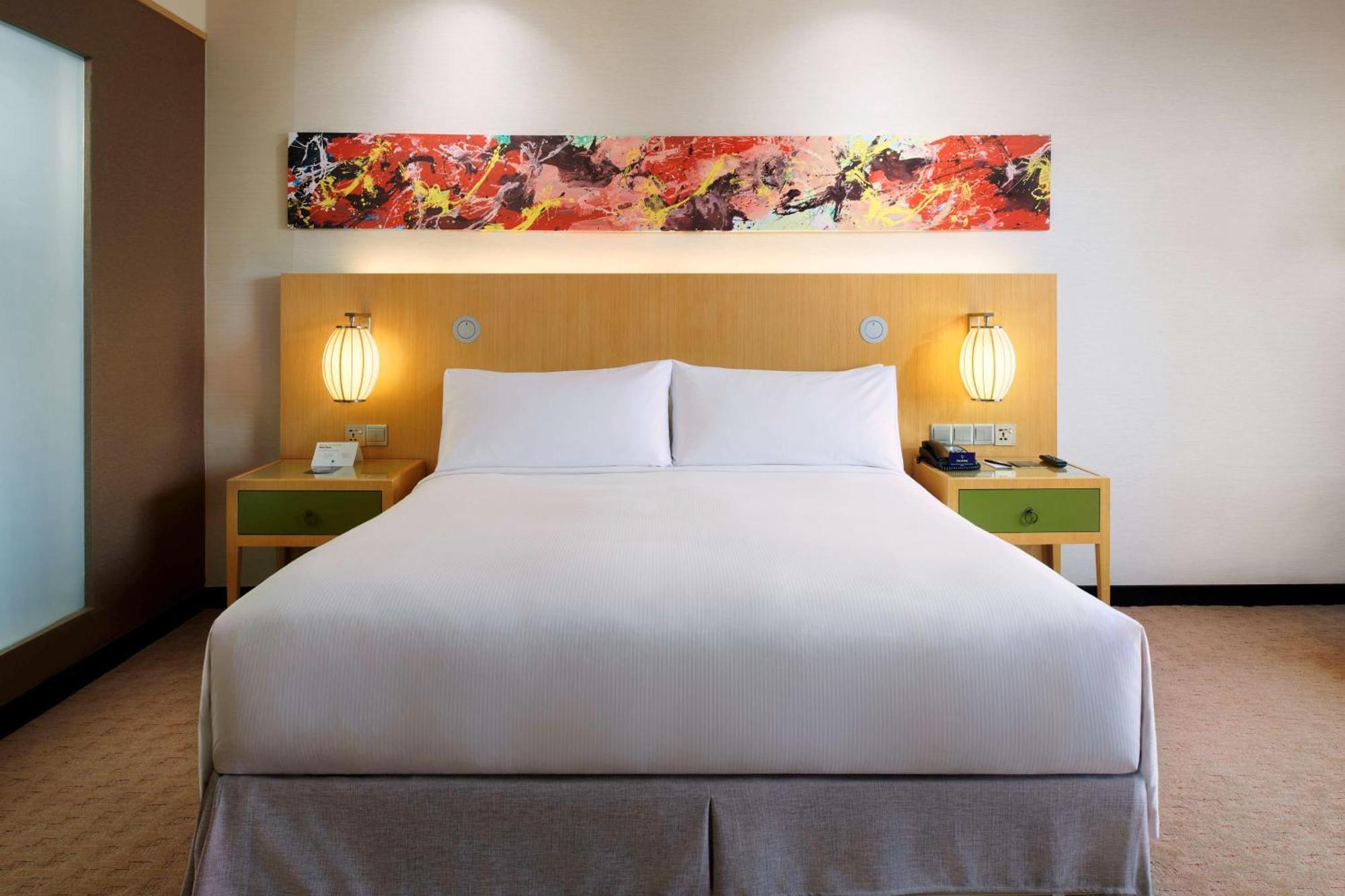 Doubletree By Hilton Melaka Otel Dış mekan fotoğraf A bedroom at the hotel